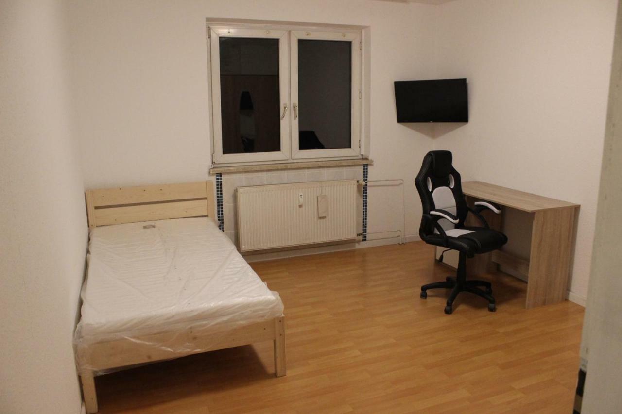 Zimmer Sucht Bewohner ดุยส์บูร์ก ภายนอก รูปภาพ